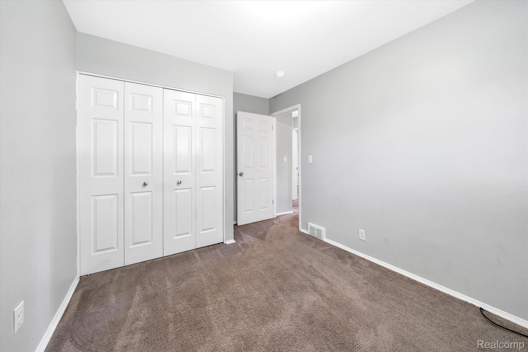 6440 Livernois Road Troy, MI 48085 - Photo 23 of 31 6440 Livernois Road