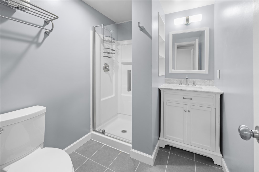 231 Kings Way Clemson, SC 29631 - Photo 22 of 43 Lower level bathroom