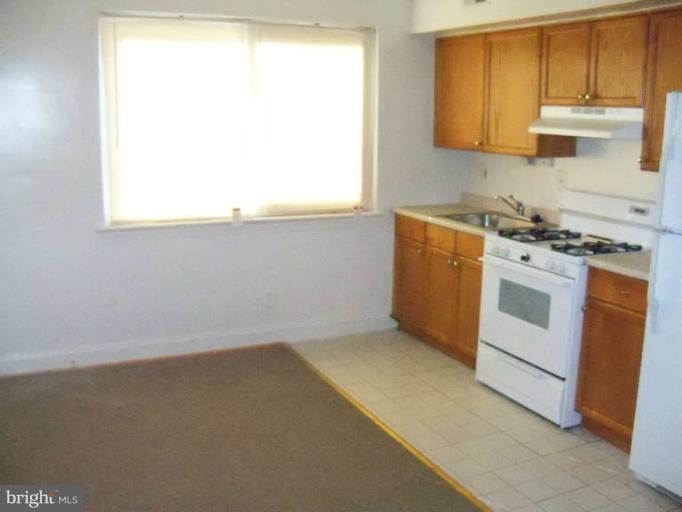 4261 Edson Place Northeast Washington, DC 20019 - Photo 10 of 10 Kitchen