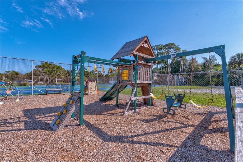2408 Clipper Way Naples, FL 34104 - Photo 24 of 31 Gallery Image 24
