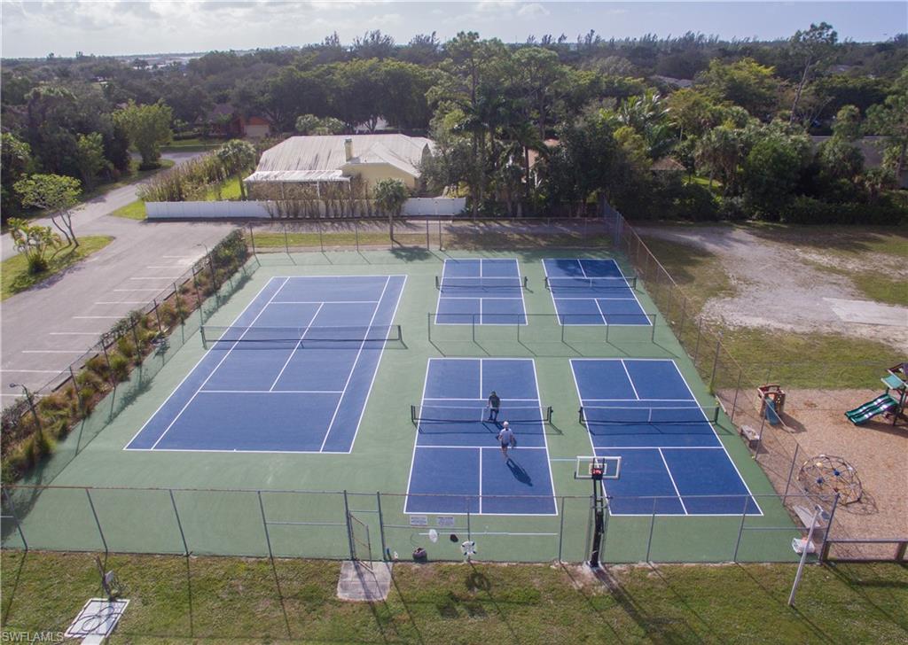 2408 Clipper Way Naples, FL 34104 - Photo 27 of 31 Gallery Image 27
