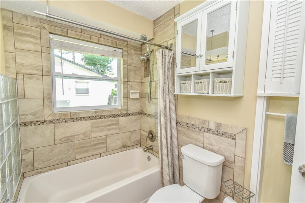2408 Clipper Way Naples, FL 34104 - Photo 6 of 31 Gallery Image 6