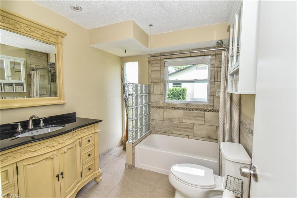 2408 Clipper Way Naples, FL 34104 - Photo 7 of 31 Gallery Image 7