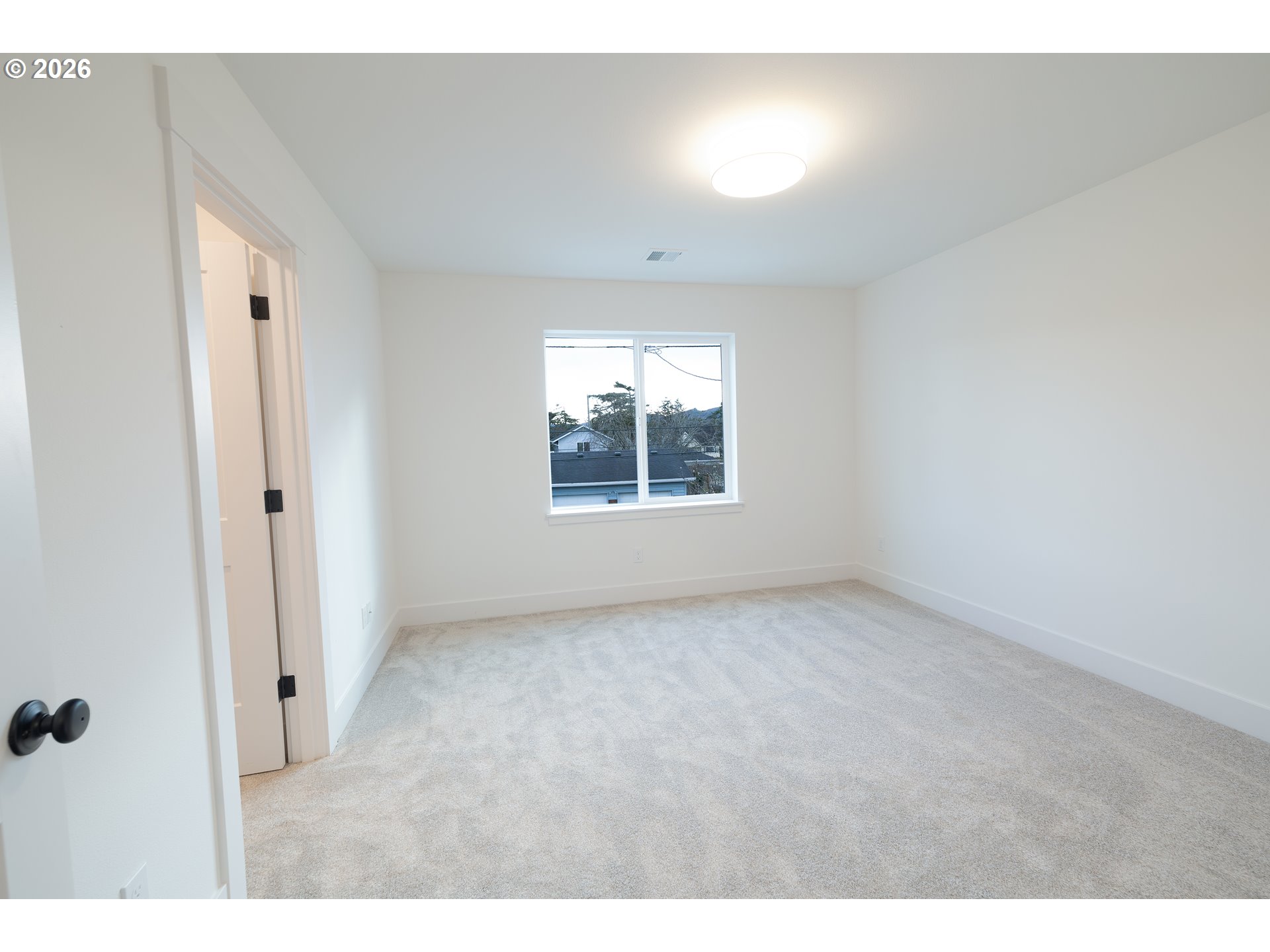 944 H Avenue Seaside, OR 97138 - Photo 17 of 29 Bedroom, Primary