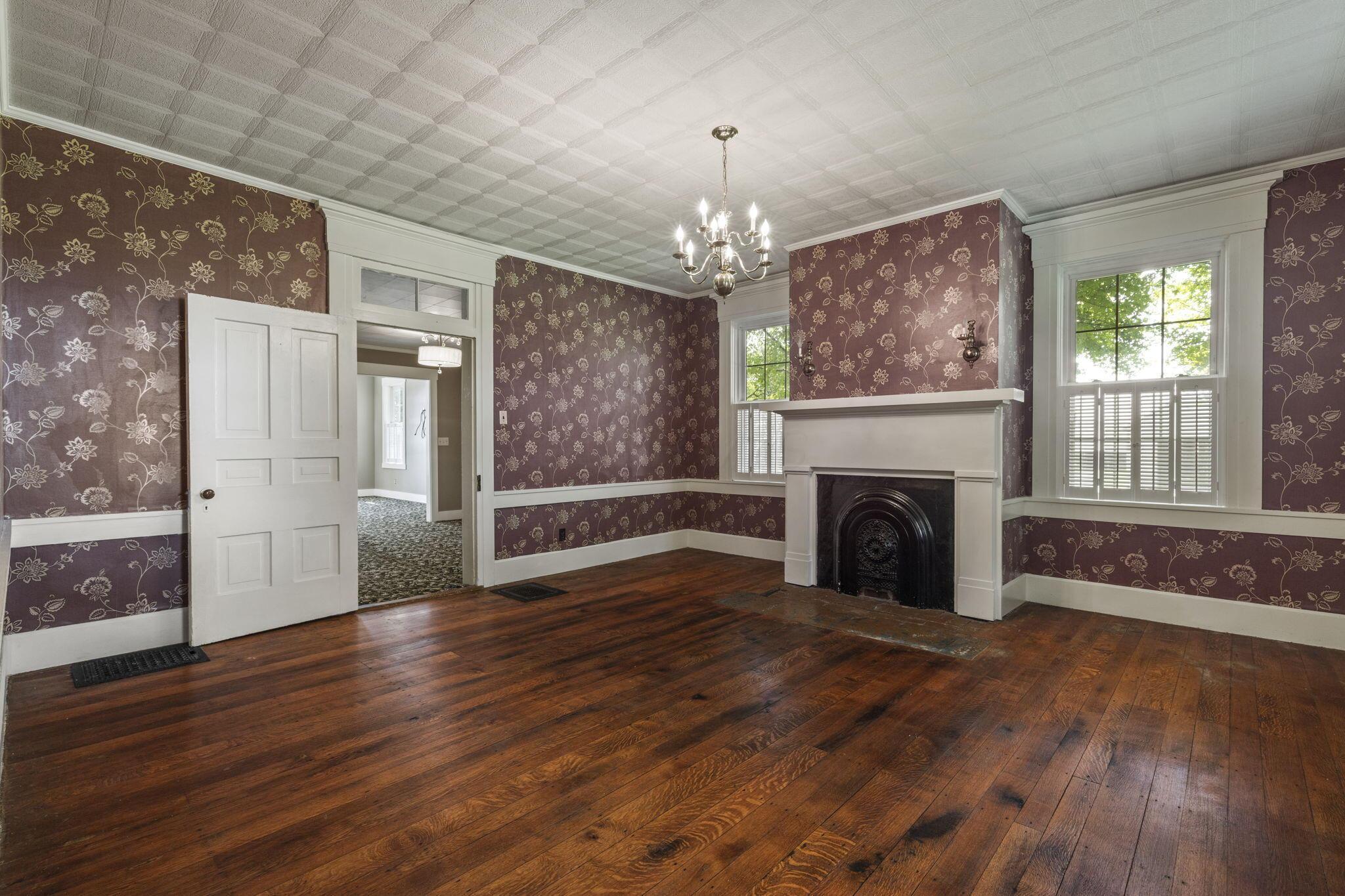29614 Tarlton Adelphi Road Kingston, OH 45644 - Photo 25 of 60 Formal Living Room