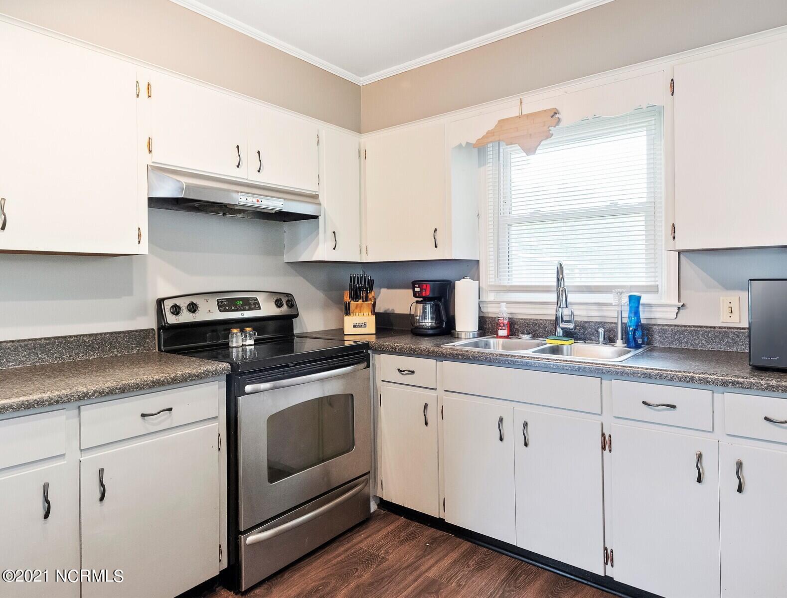 3135 Freedom Way Hubert, NC 28539 - Photo 11 of 27 11_Keller_Barry__DSC_1523jpg_1_mls