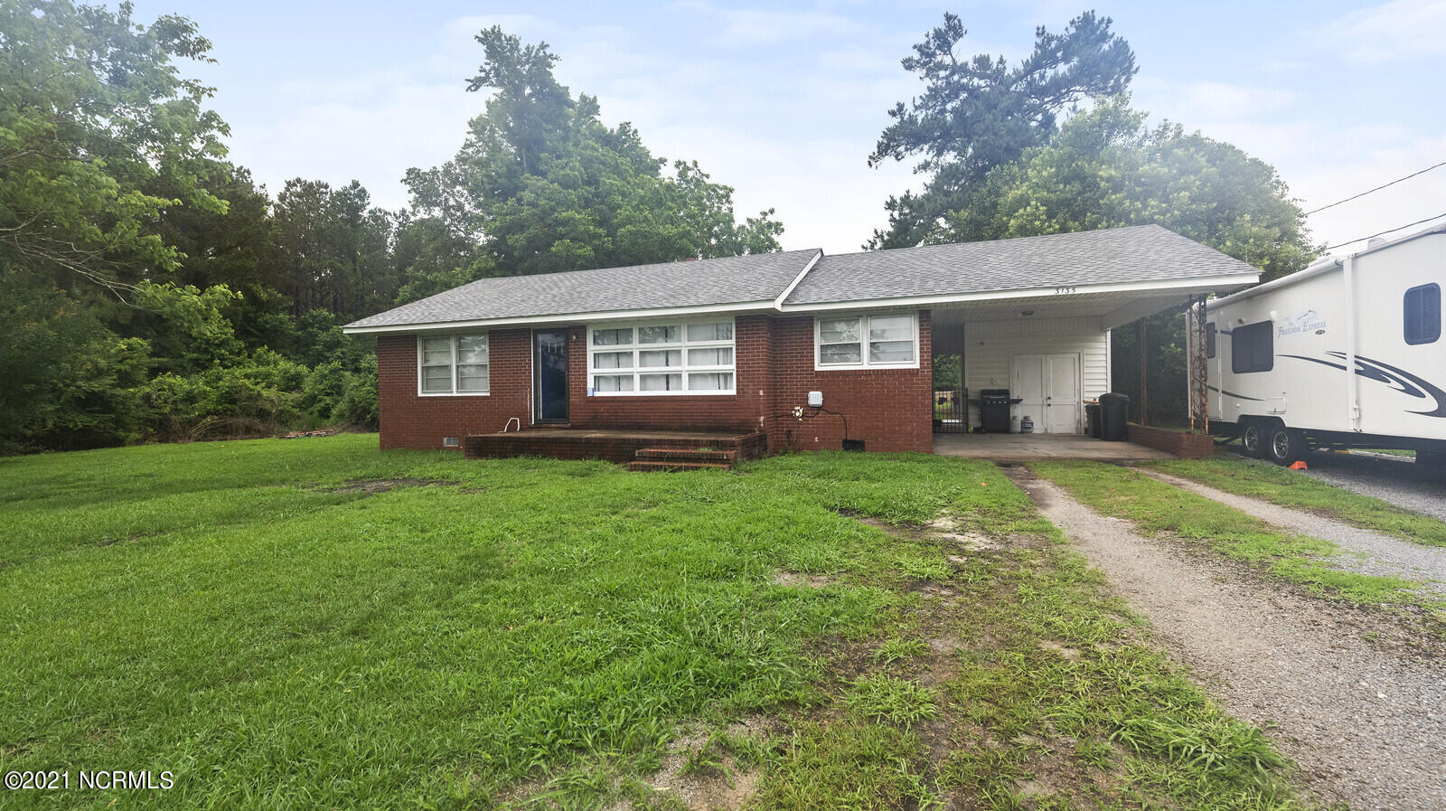 3135 Freedom Way Hubert, NC 28539 - Photo 2 of 27 02_Keller_Barry__DSC_1444_mls
