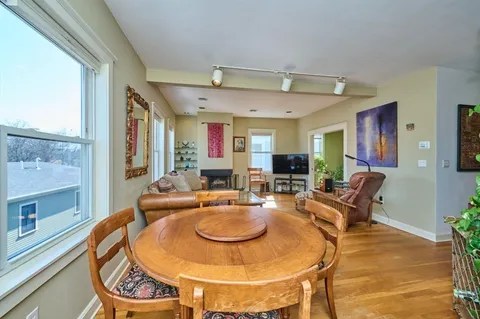 $1,395,000 | 118 Trowbridge Street, Unit 6, Cambridge, MA 02138