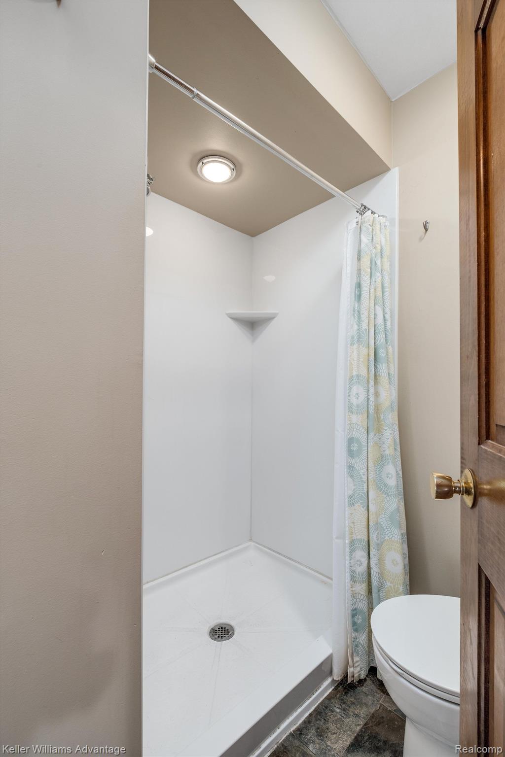 26275 Drake Road Farmington, MI 48331 - Photo 19 of 67 Walk in shower