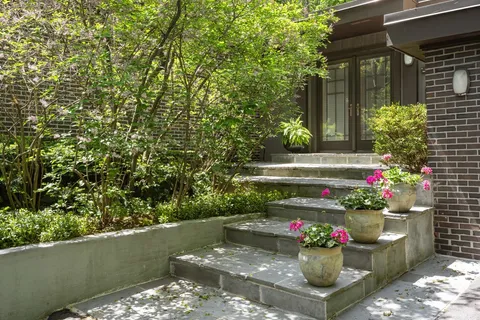 $1,245,000 | 1762 Linden Avenue, Highland Park, IL 60035