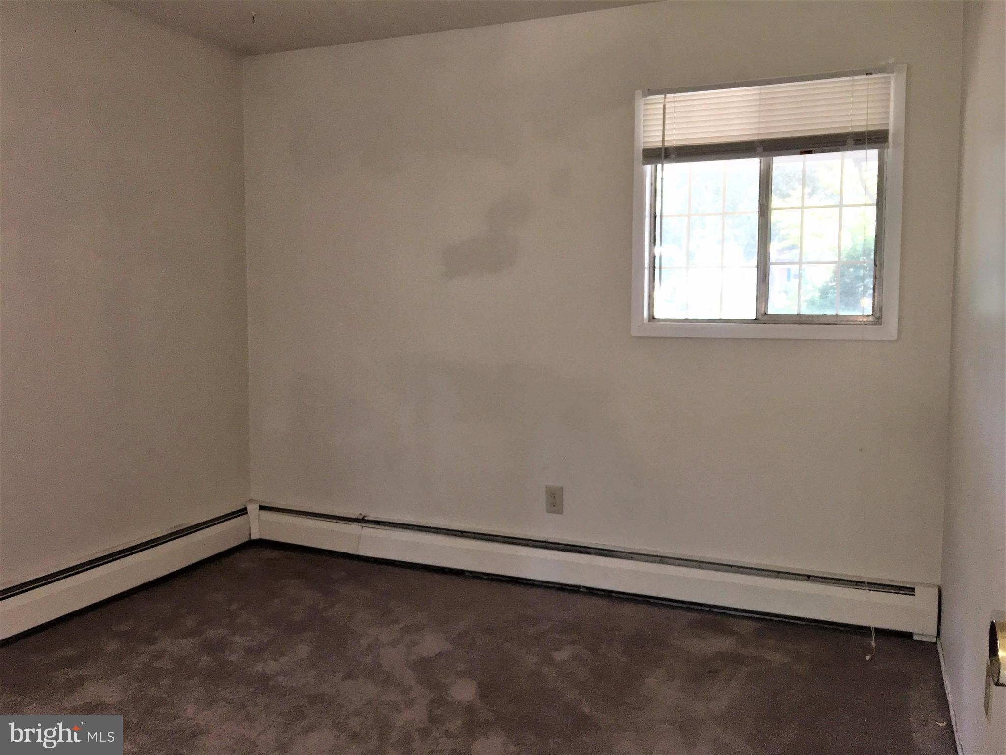1622 Long Point Road Pasadena, MD 21122 - Photo 23 of 30 Bedroom