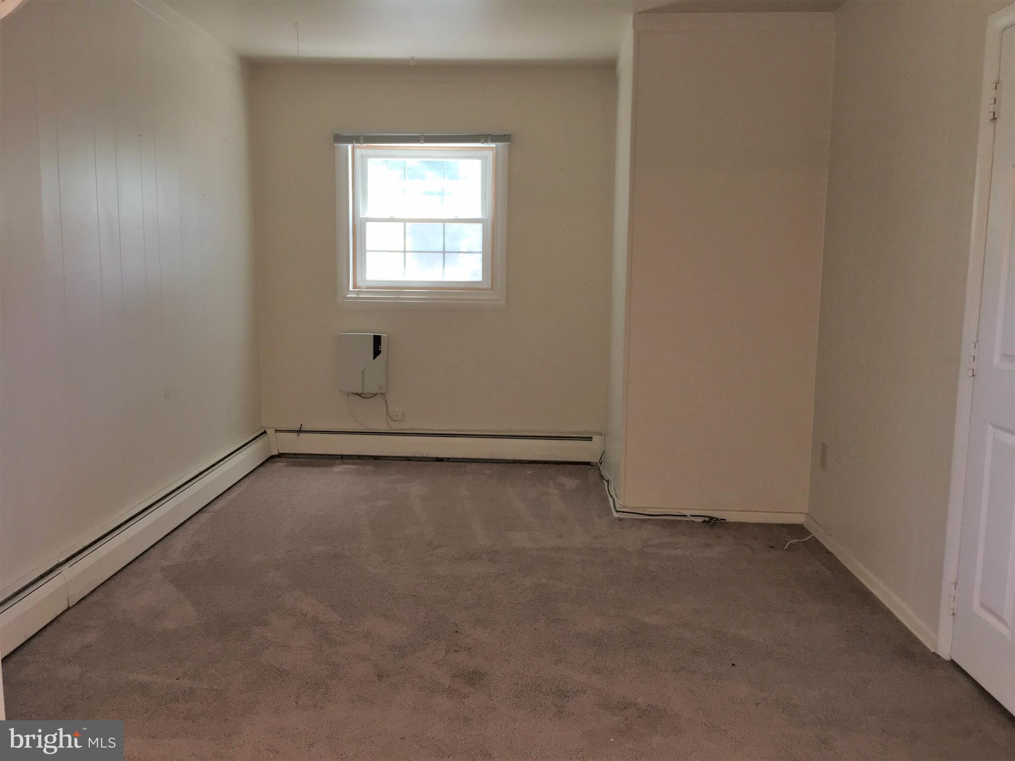 1622 Long Point Road Pasadena, MD 21122 - Photo 7 of 30 Community
