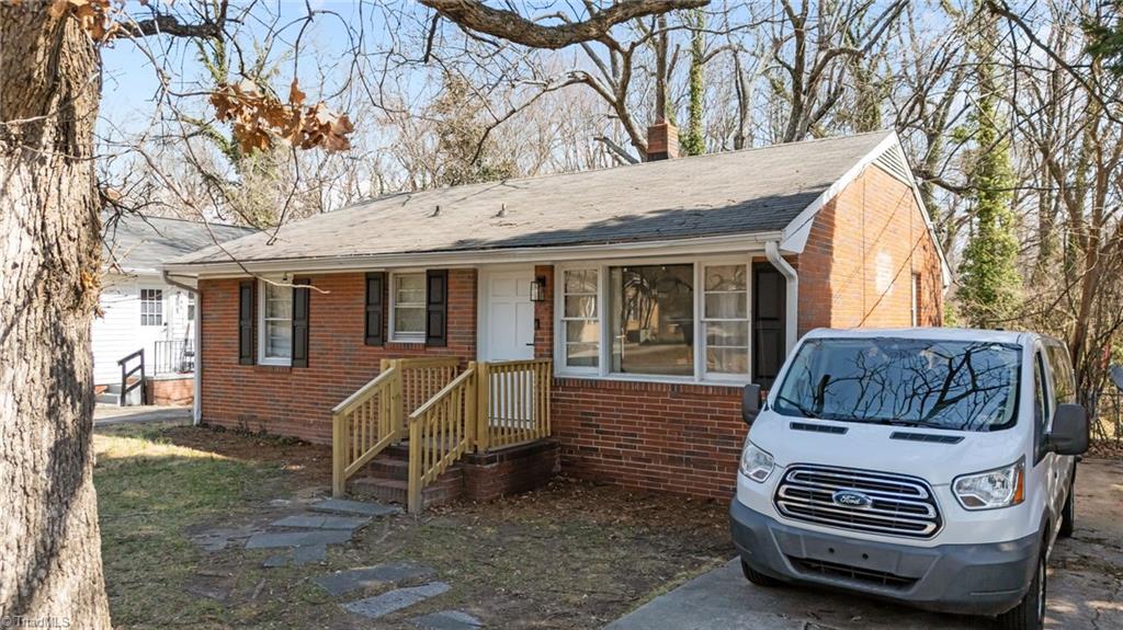 916 Forrest Street High Point, NC 27262 - Photo 4 of 13