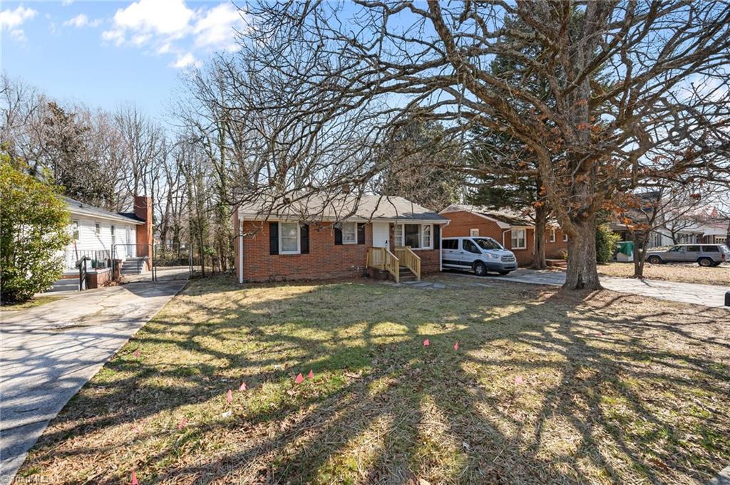 916 Forrest Street High Point, NC 27262 - Photo 6 of 13
