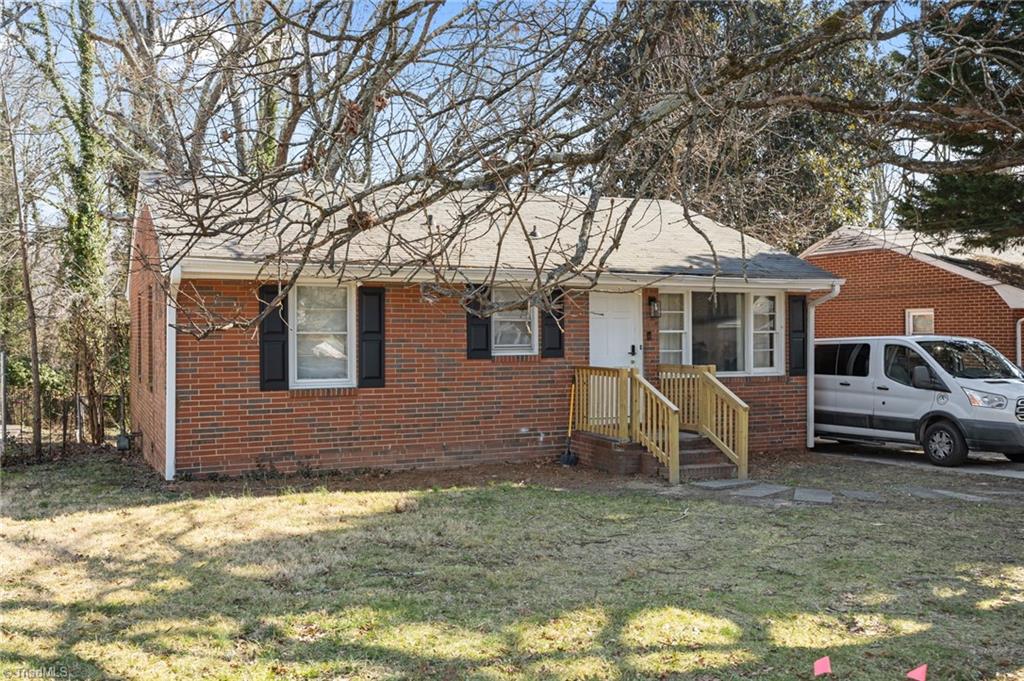 916 Forrest Street High Point, NC 27262 - Photo 7 of 13