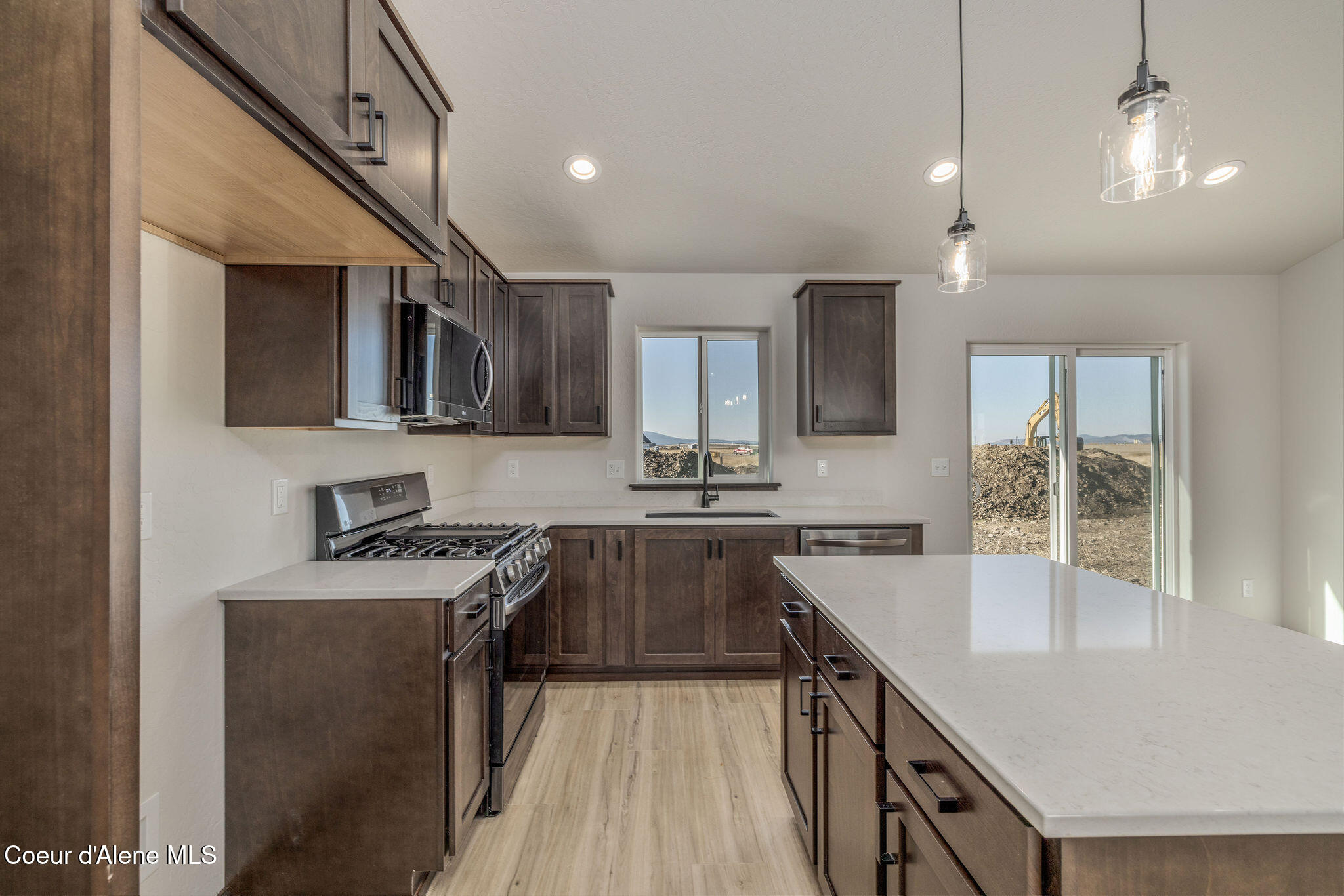 11723 North Simmons Lane Rathdrum, ID 83858 - Photo 2 of 18 3 Kitchen