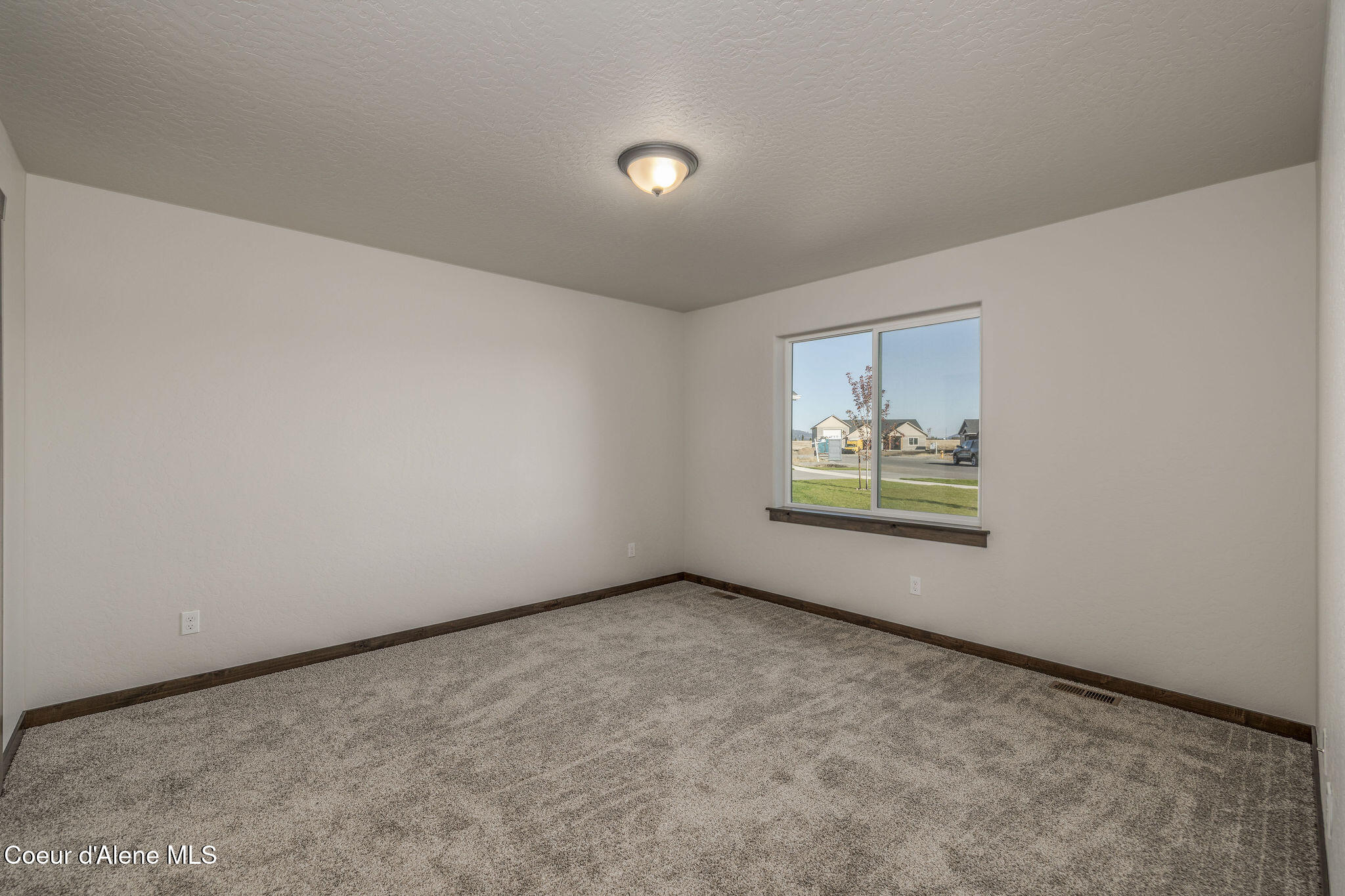11723 North Simmons Lane Rathdrum, ID 83858 - Photo 9 of 18 10 Primary bed