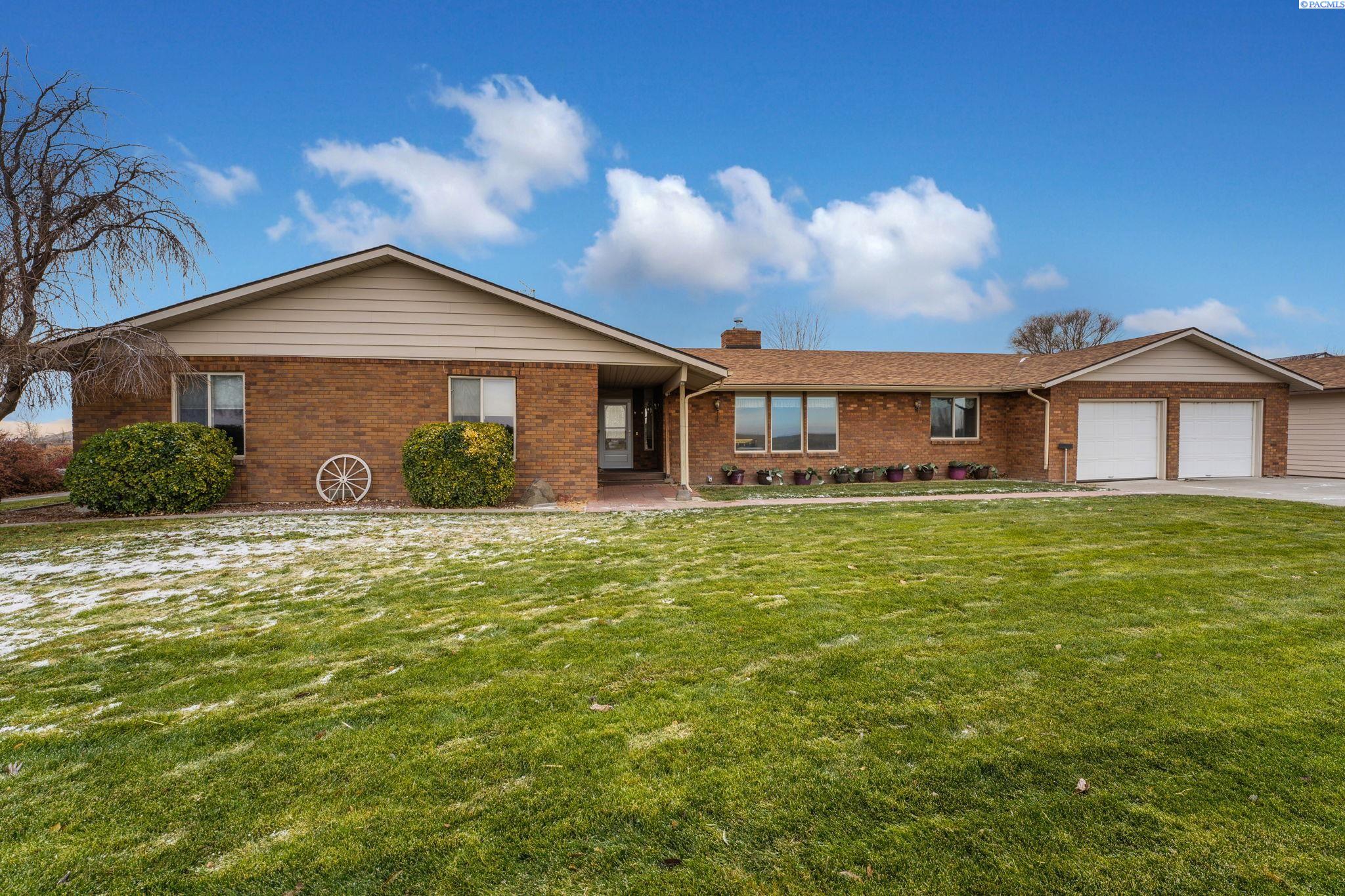 23503 East Ruppert Road Benton City, WA 99320 - Photo 1 of 31 Gallery Image 1