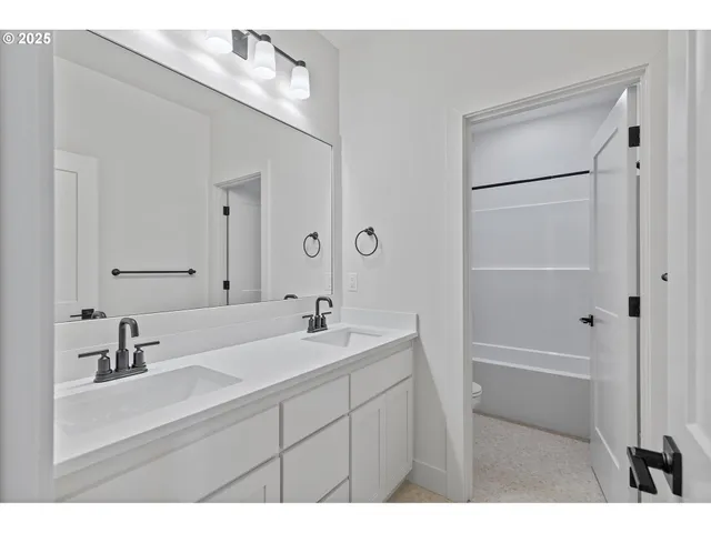 $949,930 | 14994 Southeast Andre Way, Clackamas, OR 97015