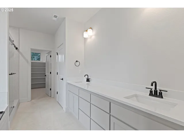 $949,930 | 14994 Southeast Andre Way, Clackamas, OR 97015