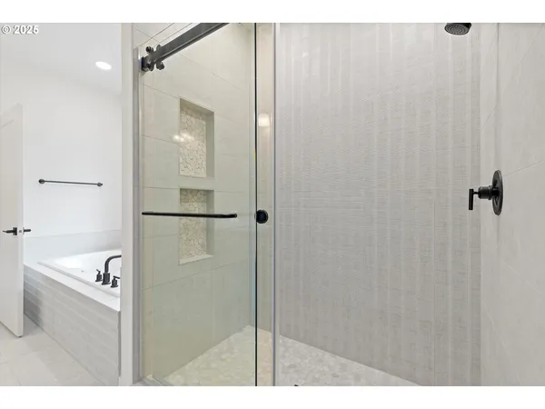 $899,930 | 14994 Southeast Andre Way, Clackamas, OR 97015
