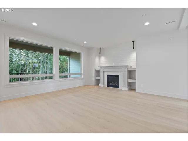 $949,930 | 14994 Southeast Andre Way, Clackamas, OR 97015