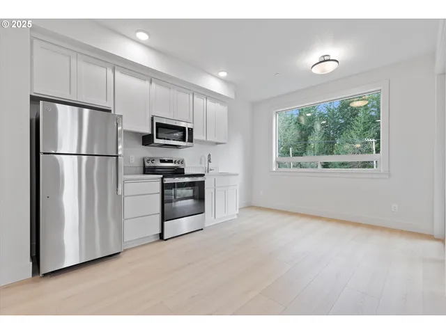 $949,930 | 14994 Southeast Andre Way, Clackamas, OR 97015