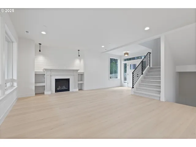 $949,930 | 14994 Southeast Andre Way, Clackamas, OR 97015