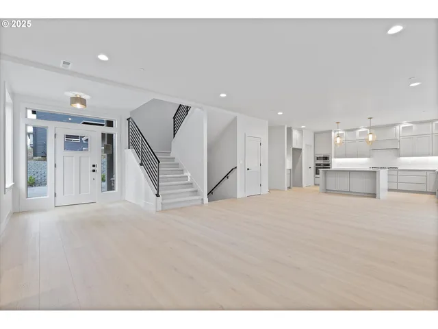 $949,930 | 14994 Southeast Andre Way, Clackamas, OR 97015