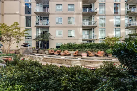 $674,500 | 600 12th Avenue South, Unit 313, Nashville, TN 37203