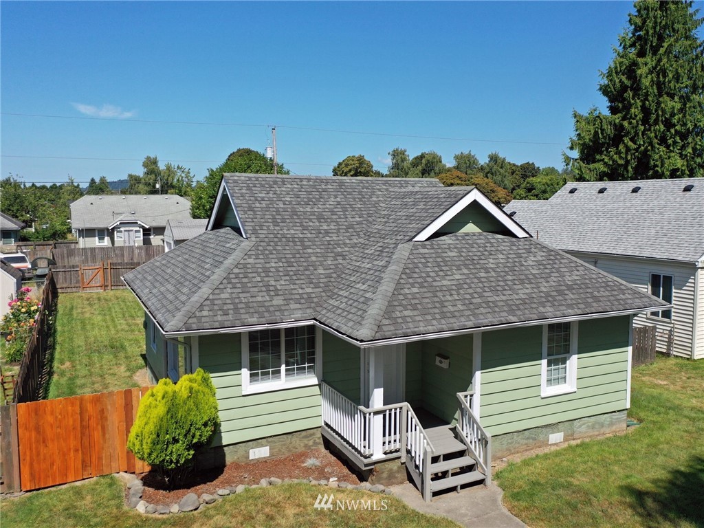 517 Oregon Way Longview, WA 98632 - Photo 1 of 27 Gallery Image 1