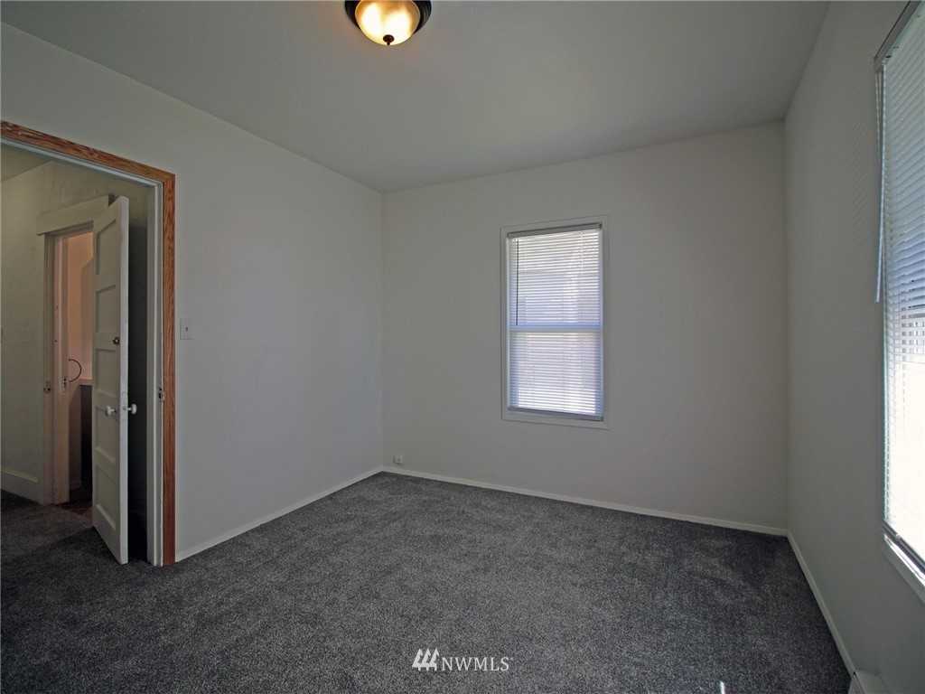 517 Oregon Way Longview, WA 98632 - Photo 17 of 27 Gallery Image 17