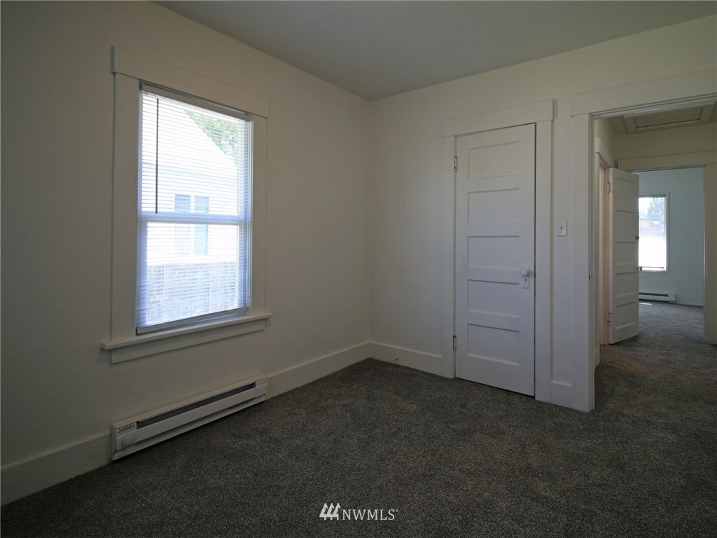 517 Oregon Way Longview, WA 98632 - Photo 19 of 27 Gallery Image 19