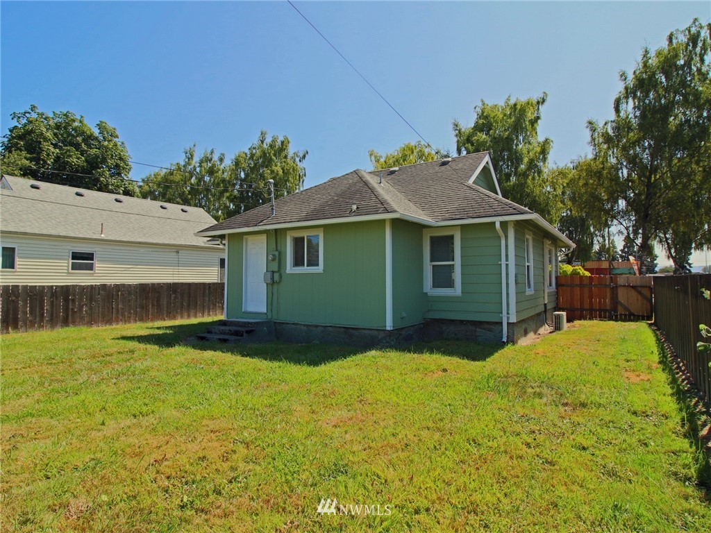 517 Oregon Way Longview, WA 98632 - Photo 23 of 27 Gallery Image 23