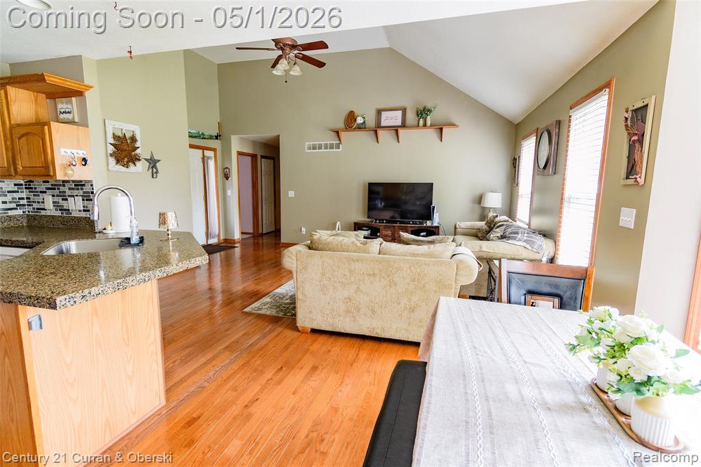 12530 Harris Street Carleton, MI 48117 - Photo 9 of 38