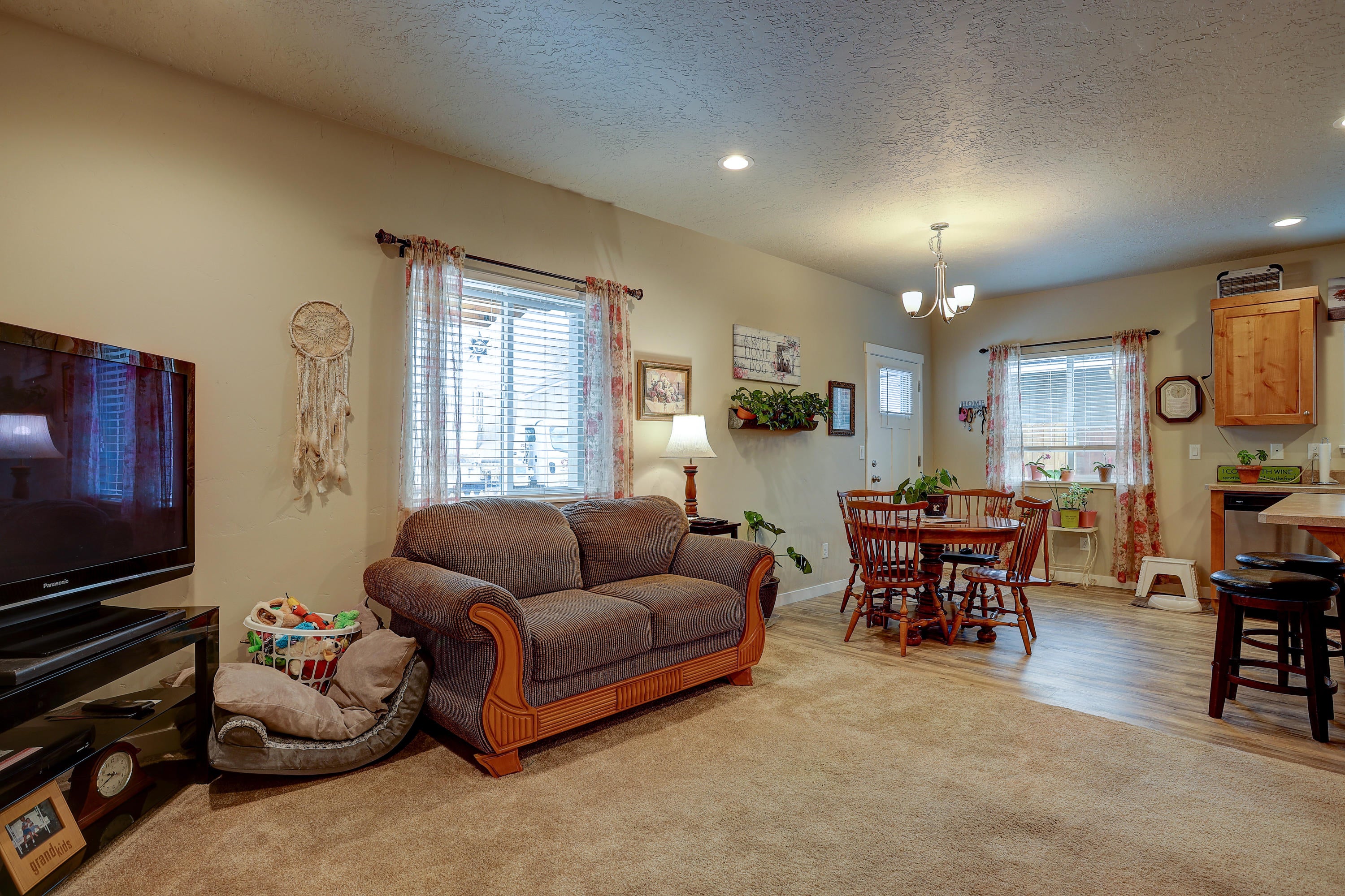 2631 Northeast Colleen Road Prineville, OR 97754 - Photo 31 of 31 open floor plan