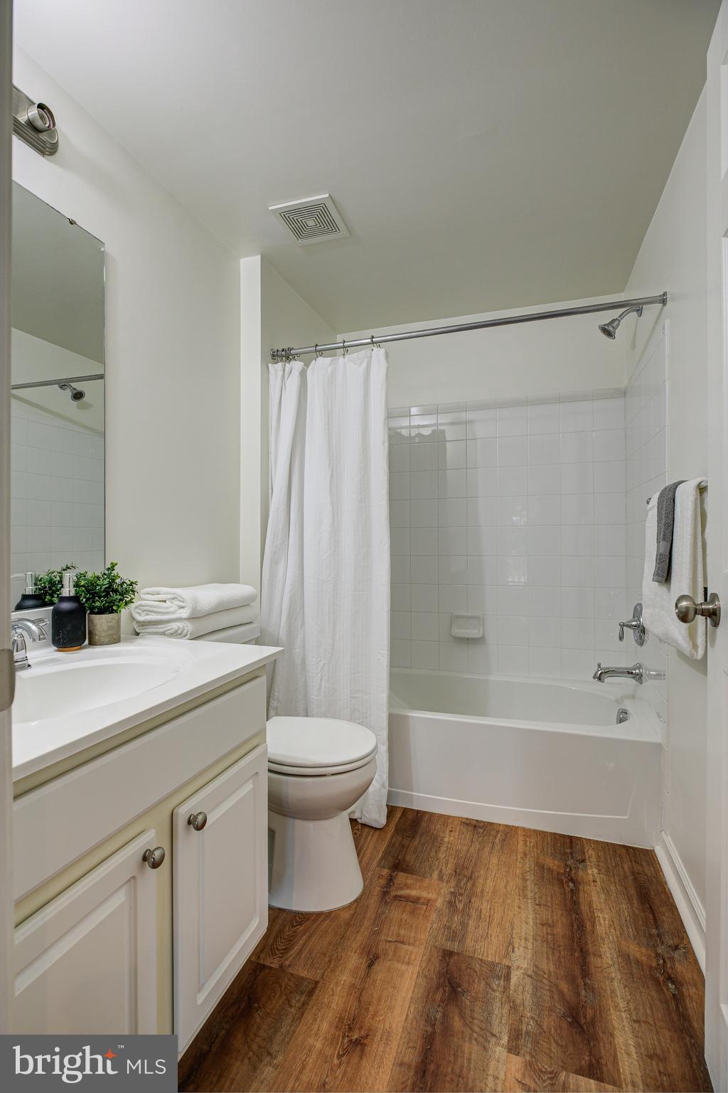 9605 Torino Road, Unit 72 Ellicott City, MD 21042 - Photo 32 of 40 Full Bath