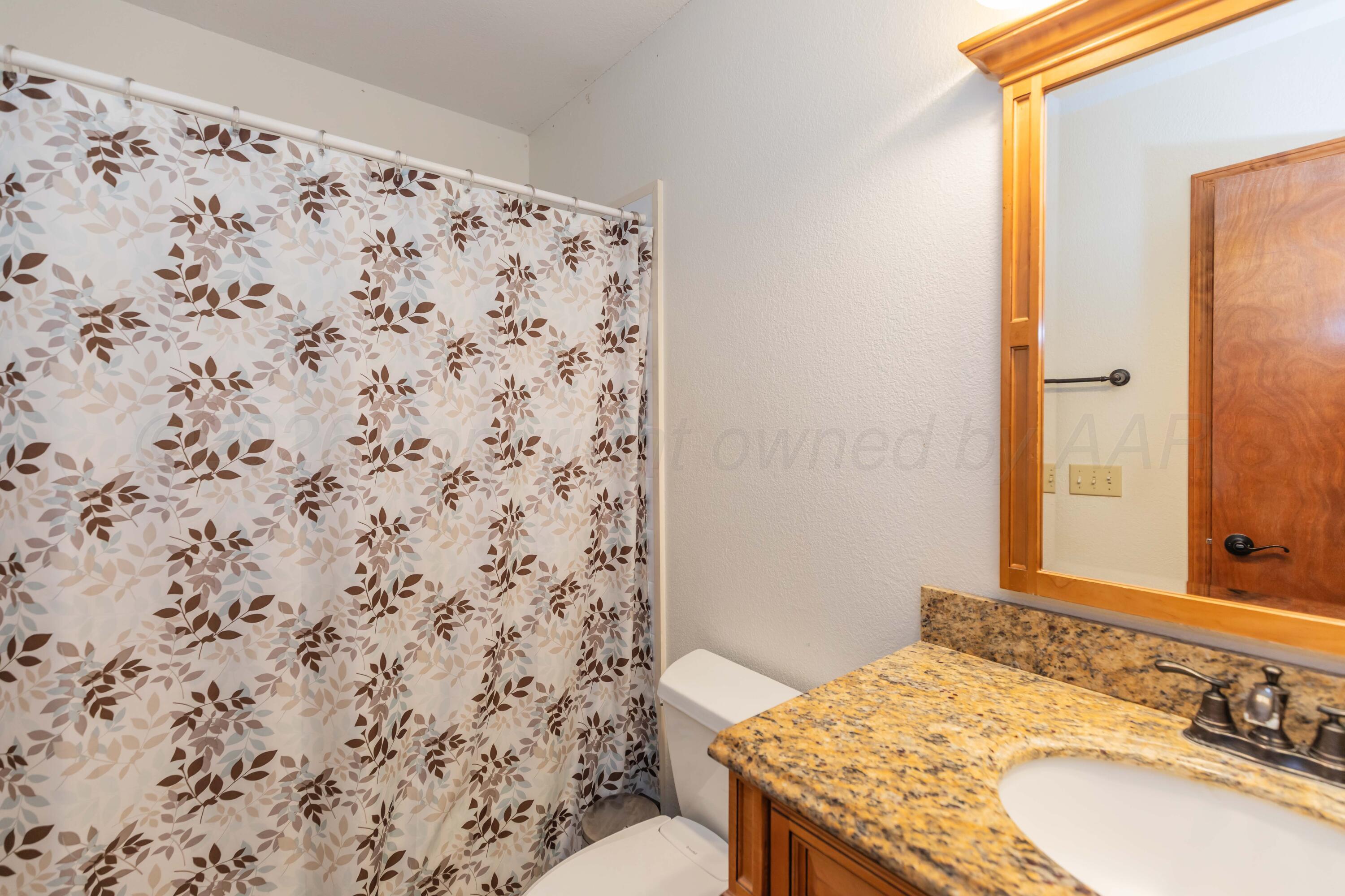 1501 Bailey Avenue Dumas, TX 79029 - Photo 23 of 37 MASTER BATH VIEW 1