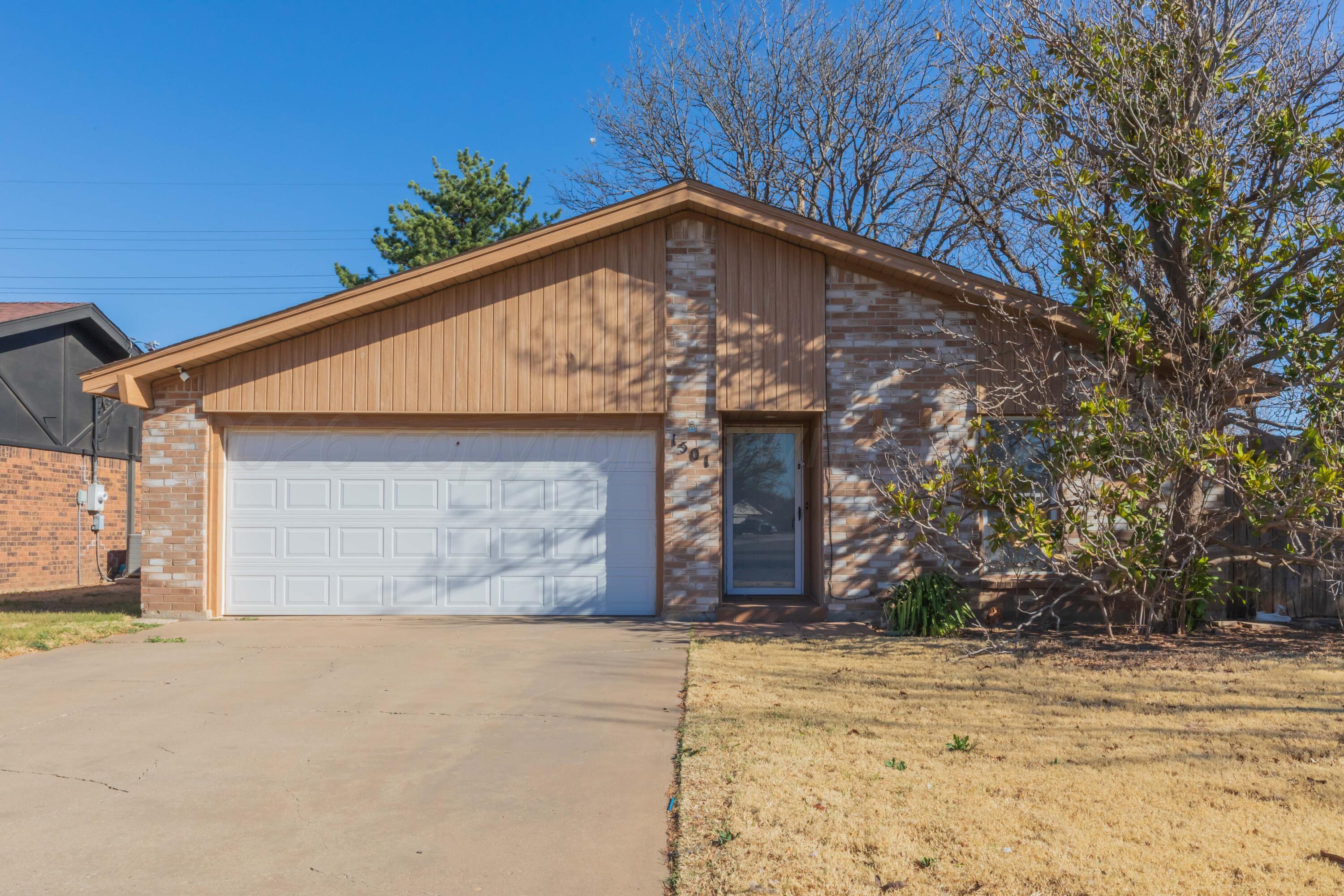 1501 Bailey Avenue Dumas, TX 79029 - Photo 4 of 37 FRONT VIEW 3