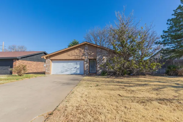 $205,000 | 1501 Bailey Avenue, Dumas, TX 79029