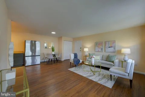 $180,000 | 10303 45th Place, Unit 1, Beltsville, MD 20705