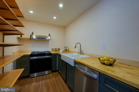 $180,000 | 10303 45th Place, Unit 1, Beltsville, MD 20705