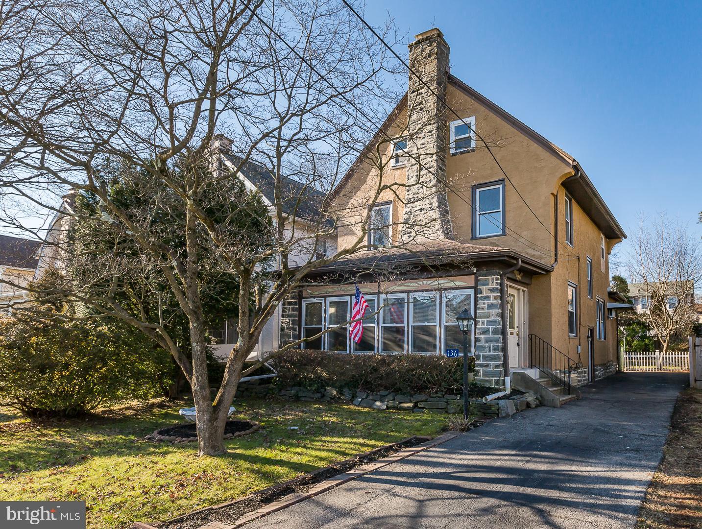 136 Shelbourne Road Havertown, PA 19083 - Photo 2 of 48 a front view of a house with garden