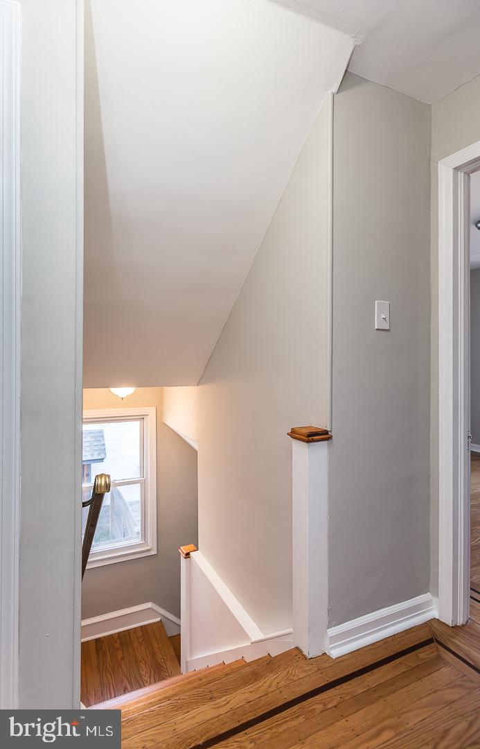 136 Shelbourne Road Havertown, PA 19083 - Photo 34 of 48 a view of an entryway