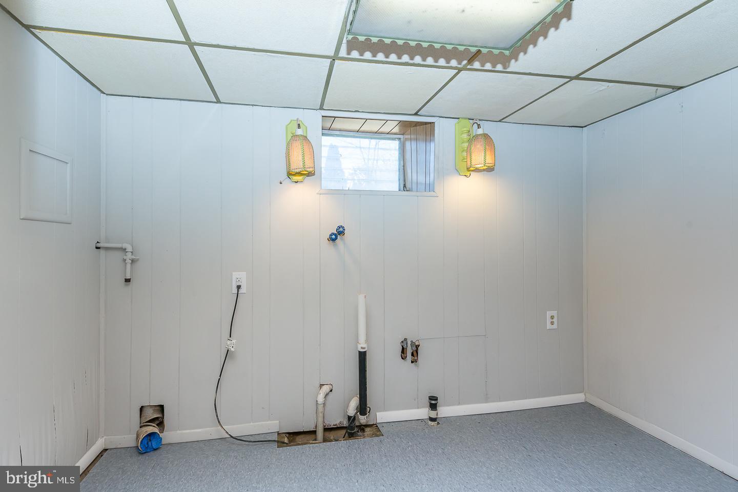 136 Shelbourne Road Havertown, PA 19083 - Photo 44 of 48 a view of a hallway with stairs