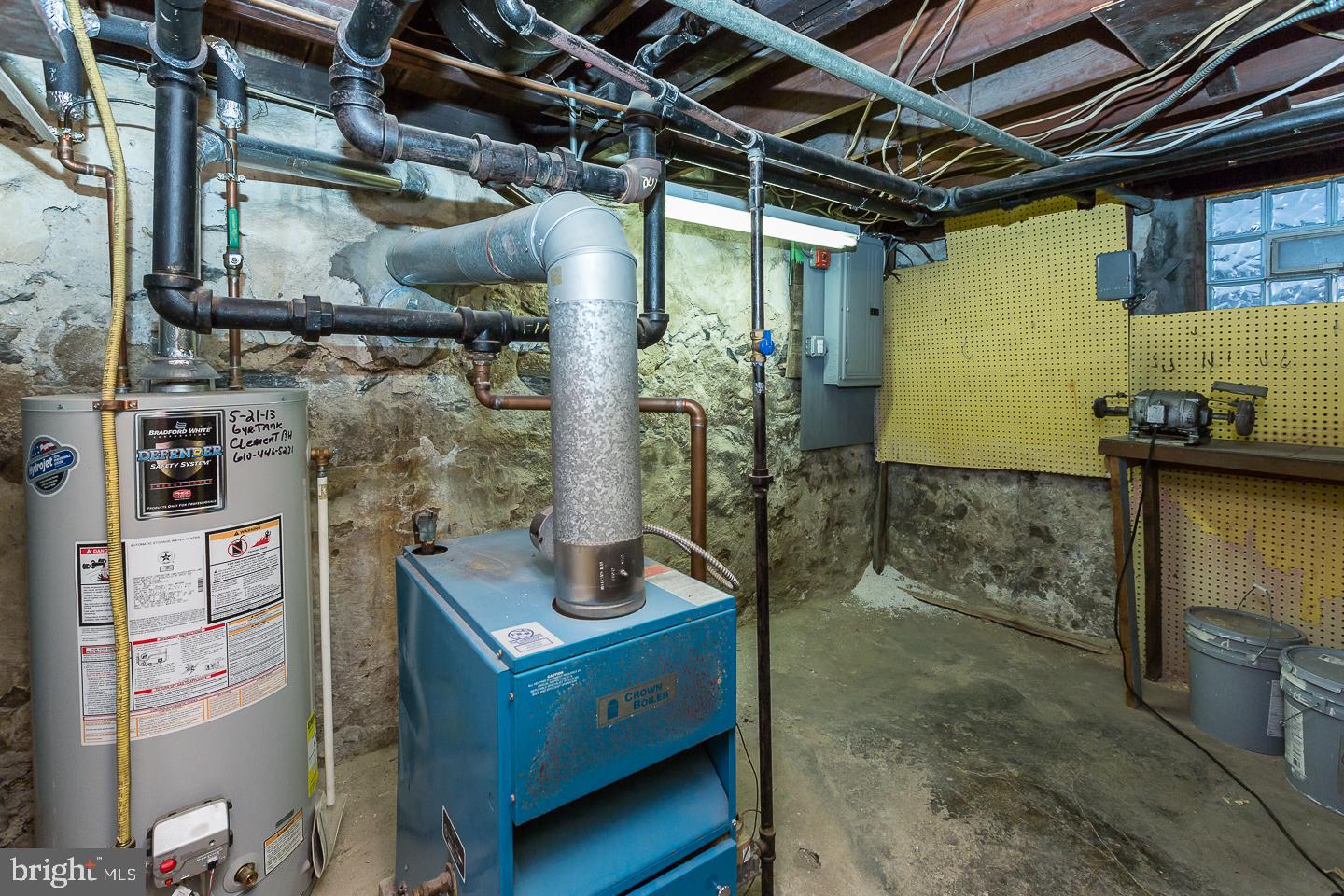 136 Shelbourne Road Havertown, PA 19083 - Photo 46 of 48 a utility room with cabinets
