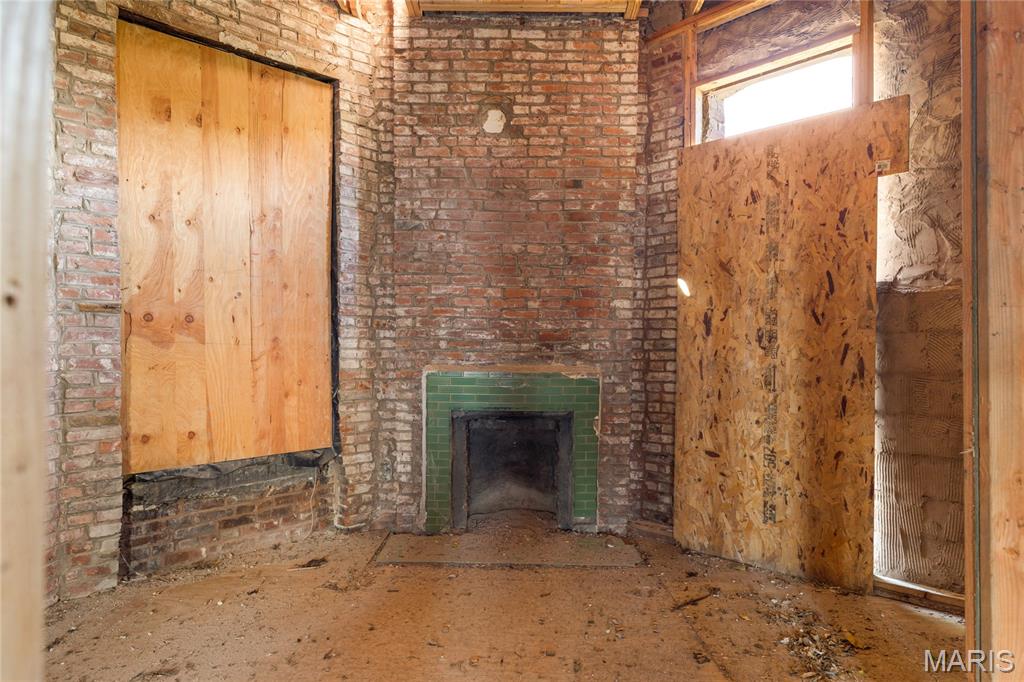 2012 St Louis Avenue St. Louis, MO 63106 - Photo 12 of 17