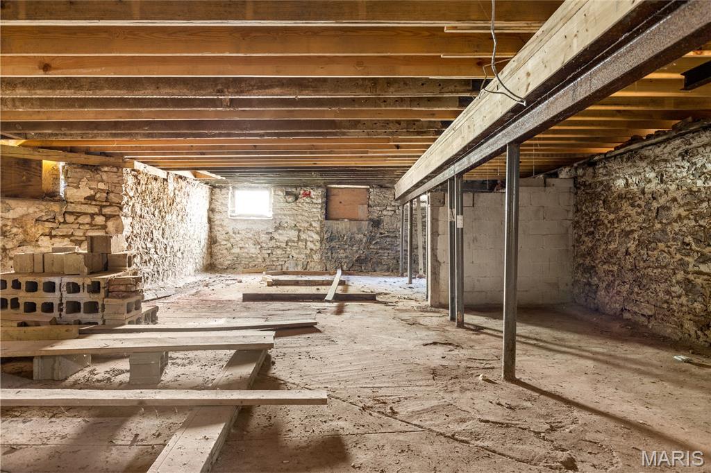 2012 St Louis Avenue St. Louis, MO 63106 - Photo 15 of 17