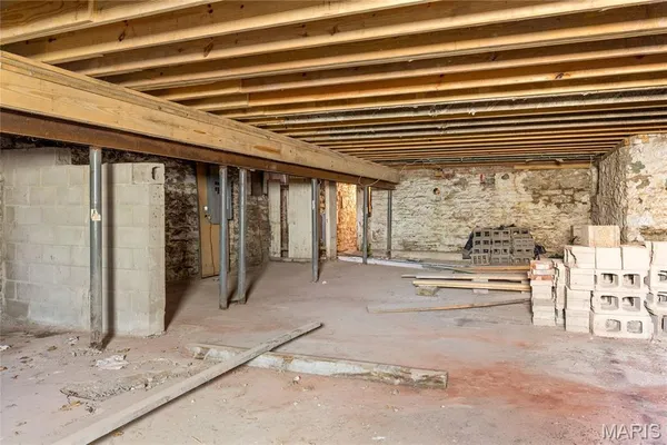 $122,000 | 2012 St Louis Avenue, St. Louis, MO 63106