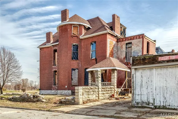 $122,000 | 2012 St Louis Avenue, St. Louis, MO 63106